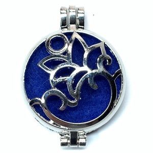 😍 Filigreed Essential Oil Diffuser Pendant 👀